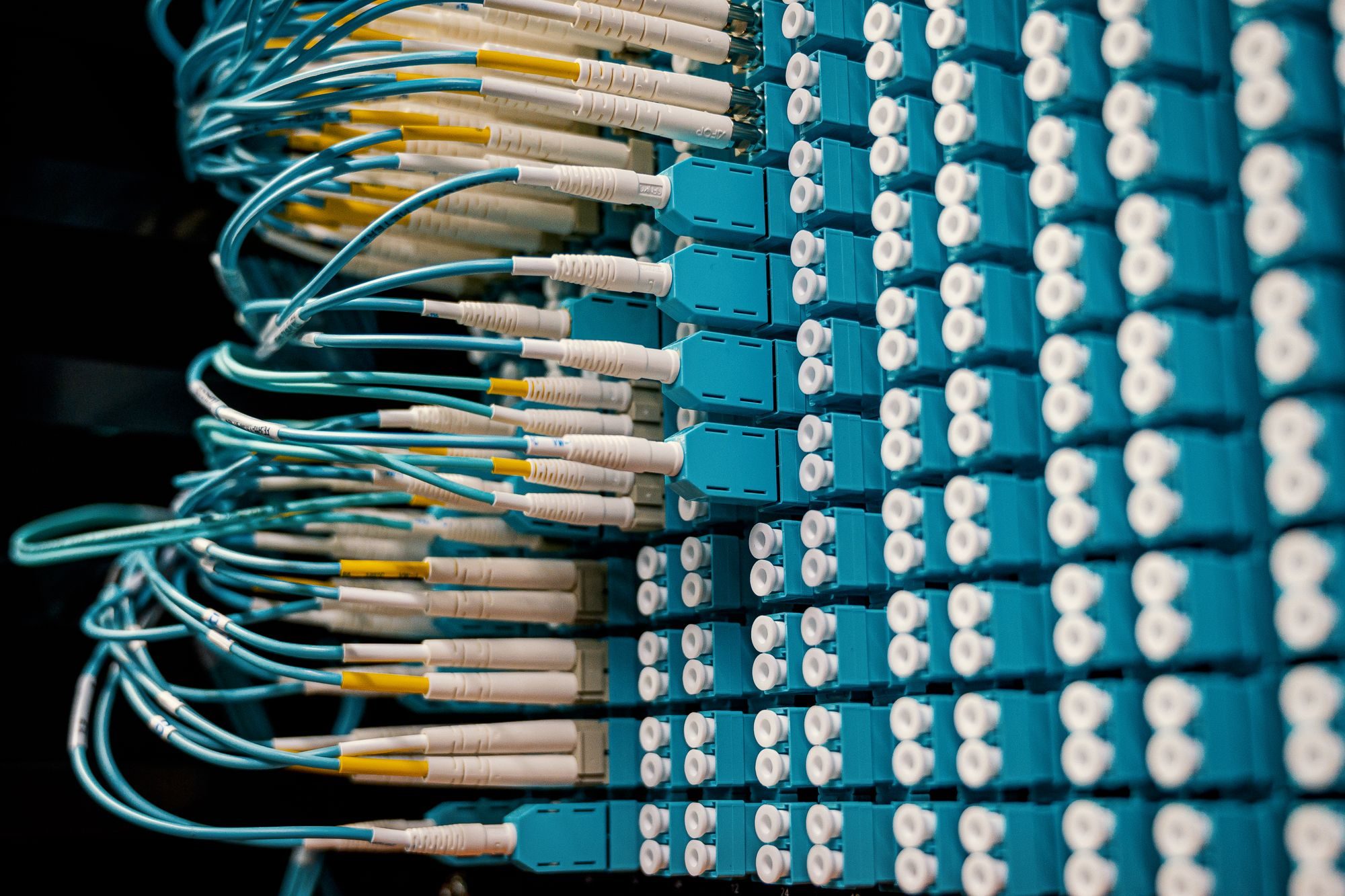 Fiber optic patch panel